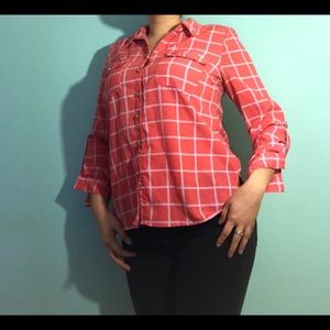 Pink collard button down blouse 💙